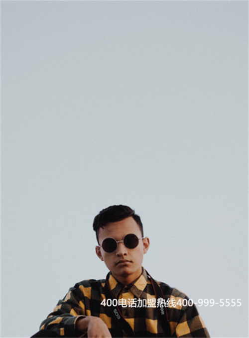 (企業(yè)使用400電話滿意度為何很高呢)(企業(yè)有必要申請(qǐng)400電話嗎？有哪些申請(qǐng)要求？)