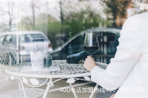 (400電話申請(qǐng)需要注意哪些問(wèn)題?怎樣對(duì)套餐進(jìn)行選擇?)(400電話有幾種套餐模式)