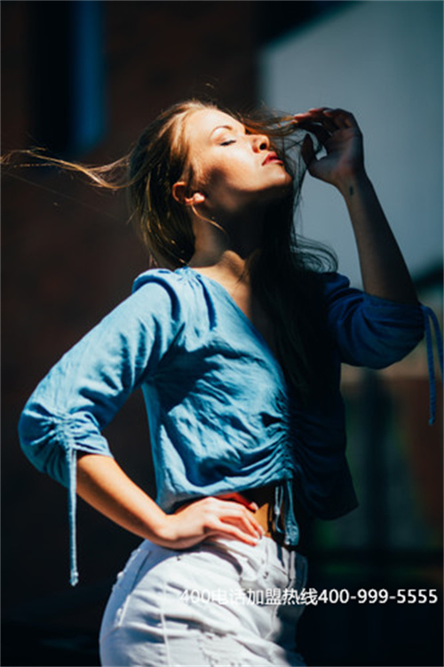 (400電話辦理及資費(fèi))(400電話申請(qǐng)簡(jiǎn)單嗎?費(fèi)用會(huì)高嗎)