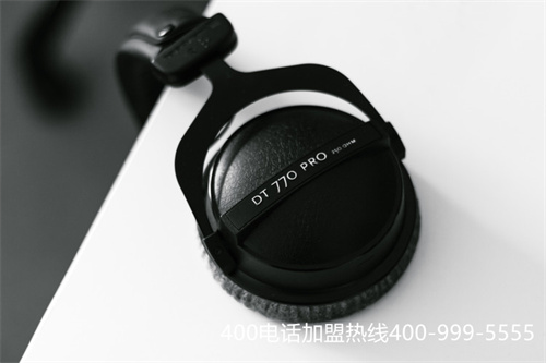 (申請400的電話得需要多少錢)(400電話的相關(guān)費用情況)